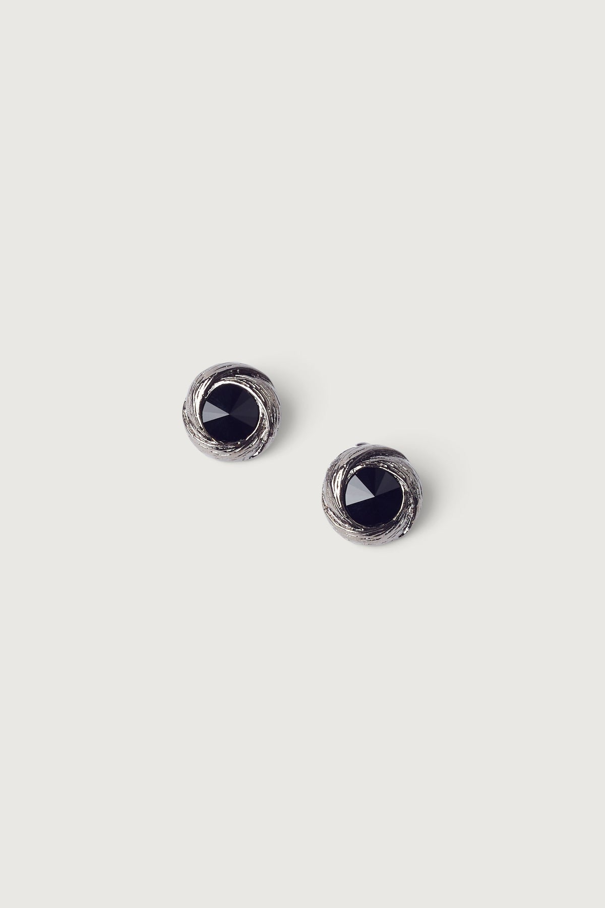 BLACK STONE EARRING