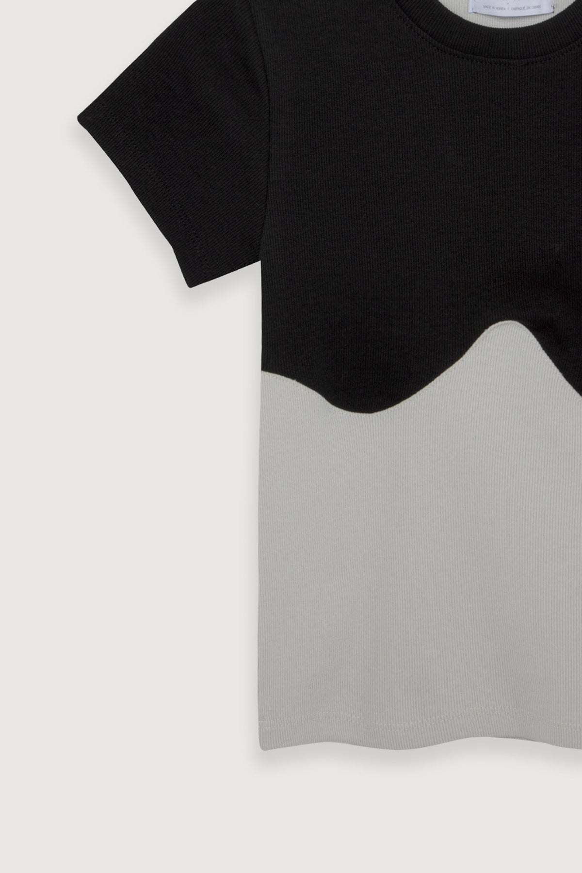 COLOUR BLOCK TEE