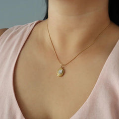 Isabel Oval Pendant Necklace